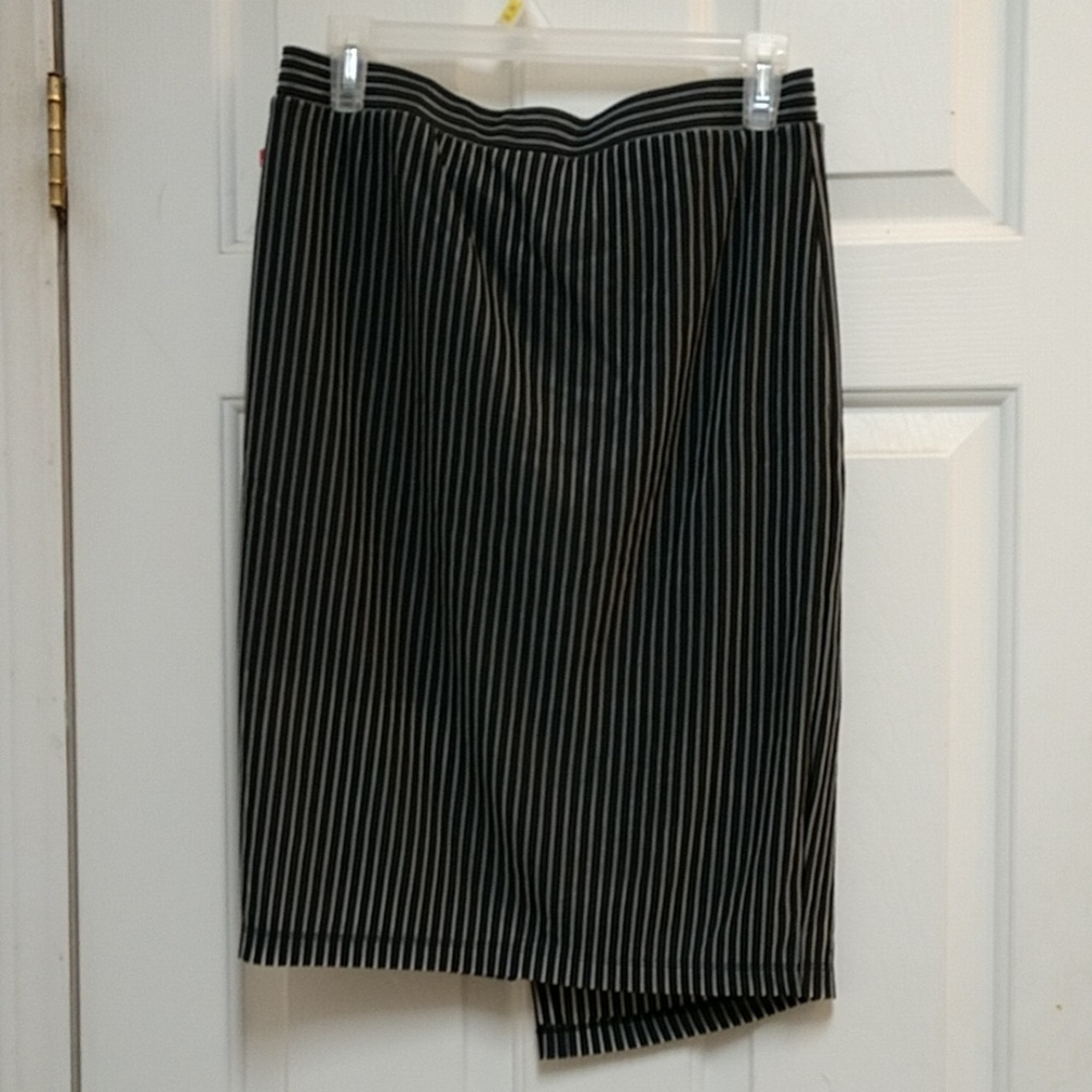 NWT Attention Faux Wrap Skirt Elastic Waist Business Office Medium - Picture 7 of 9